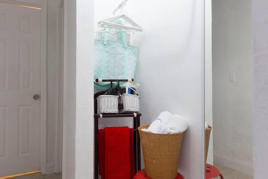 1 Bedroom Apt Near Coconut Grove Miami Kültér fotó
